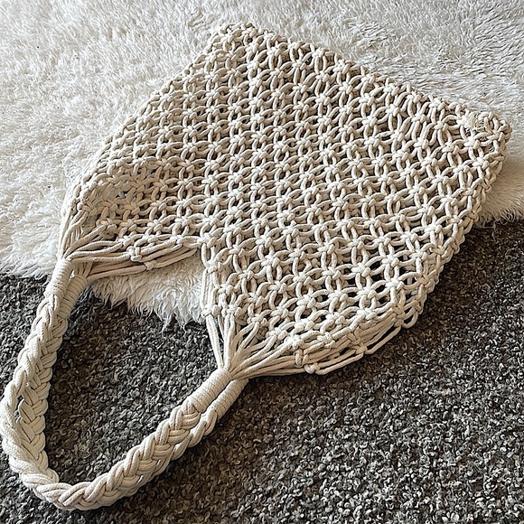 *NEW* Woven Bag - Picture 3 of 5